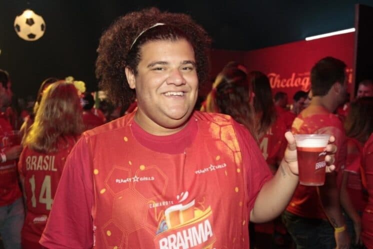 Acusado de roubo, Gominho faz desabafo na web: "Humilhado"