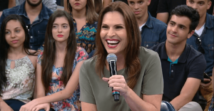 Laura Müller apresenta novo namorado e garante que ele não tem ciúmes