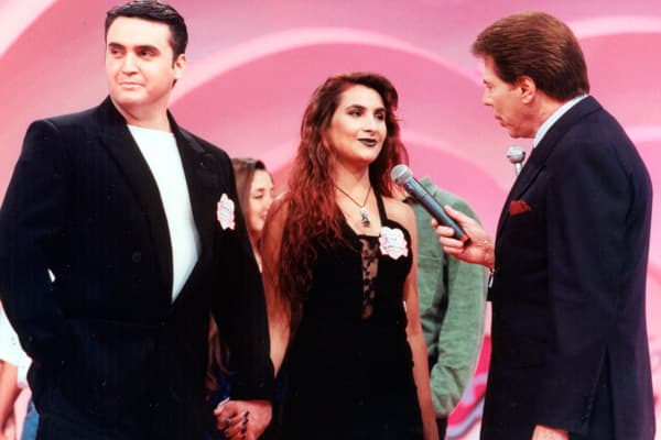 SBT inicia primeiros preparativos para retorno do programa Em Nome do Amor com Silvio Santos