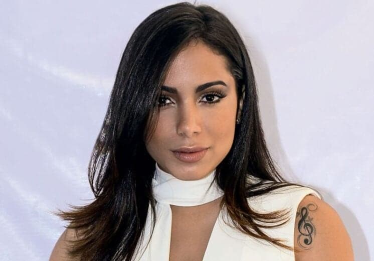 Cantora Anitta recebe vários elogios ao se encontrar com artista de Hollywood
