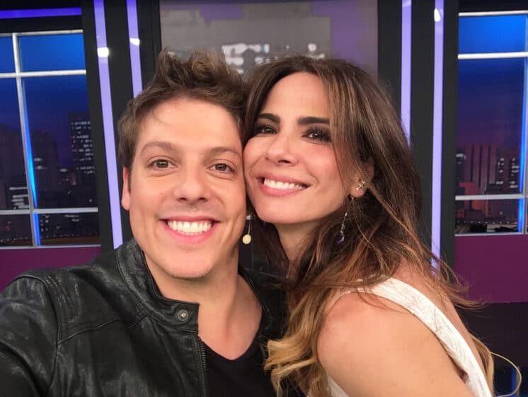 Luciana Gimenez revela se gostaria de ser mais bonita ou mais inteligente e diz qual ator ela 'pegaria'