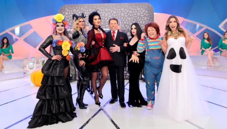 Turma do “Jogo dos Pontinhos” muda radicalmente para o "Programa Silvio Santos" de Halloween; veja como ficou