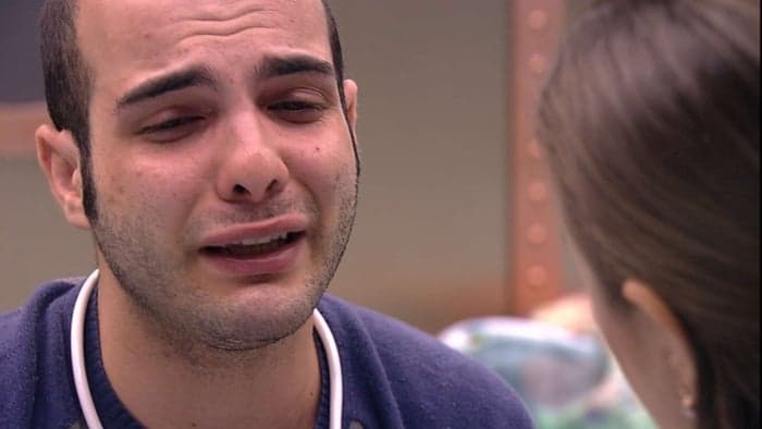BBB18: Após Mahmoud chorar, Patrícia dispara: "Ele vai pedir pra sair"