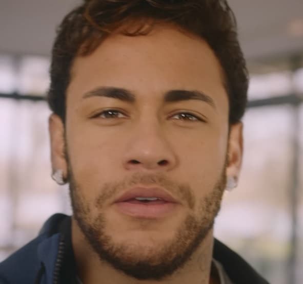 Divulgado o salário astronômico de Neymar na França; saiba quanto o jovem ganha por mês