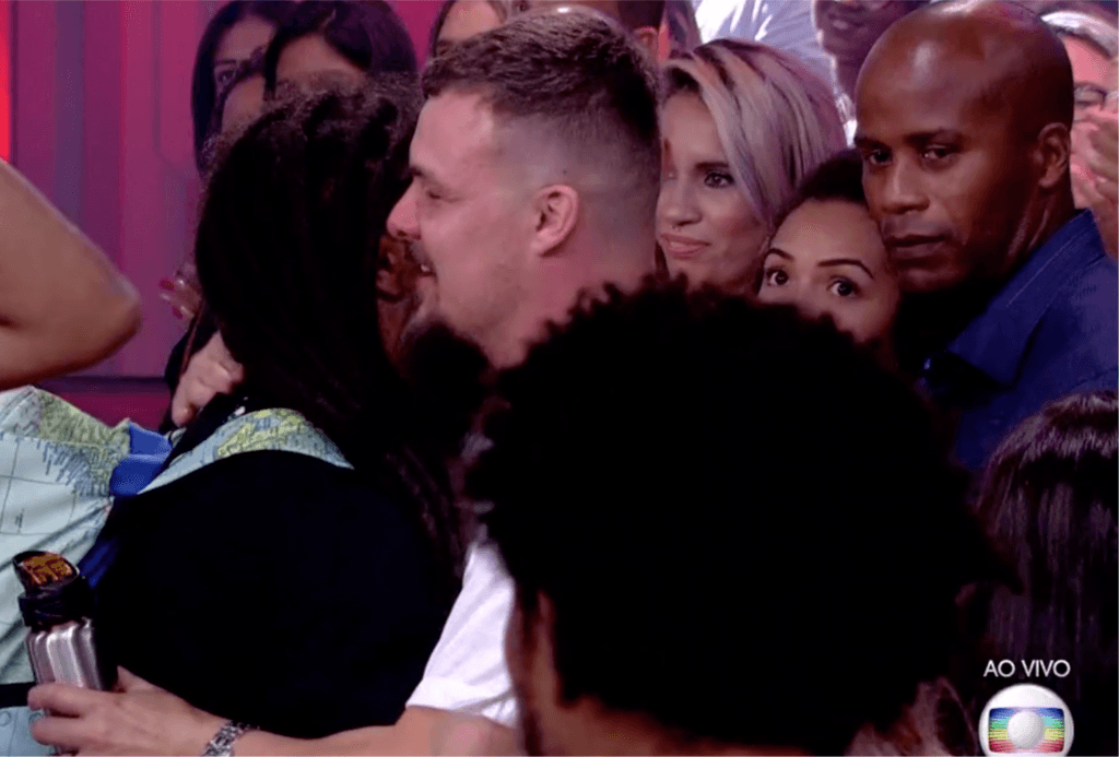 Viegas ficou sabendo Lula havia sido preso e teve reação no BBB18 (Foto reprodução) Viegas ficou sabendo Lula havia sido preso e teve reação no BBB18 (Foto reprodução)