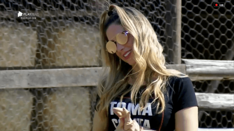 A Fazenda 10: Nadja Pessoa vence primeira prova e fatura R$ 10 mil