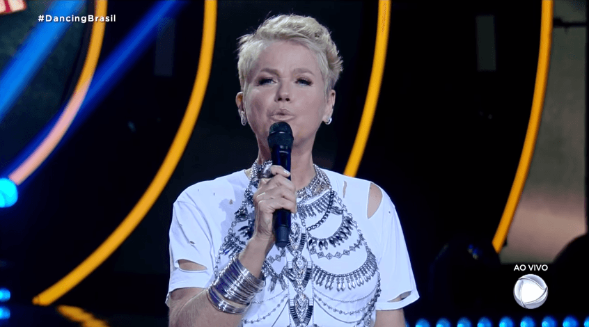 A apresentadora Xuxa Meneghel no Dancing Brasil 4 (Foto: Reprodução/Record) A apresentadora Xuxa Meneghel no Dancing Brasil 4 (Foto: Reprodução/Record)