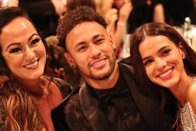 Nadine Gonçalvez, Neymar e Bruna Marquezine (Foto: Divulgação) Nadine Gonçalvez, Neymar e Bruna Marquezine (Foto: Divulgação)