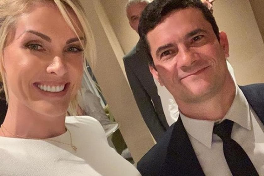 Ana Hickmann é atacada por apoio a Sergio Moro e passa por situação constrangedora após criticar Lula: "Qual a dúvida?" Foto: Reprodução Ana Hickmann é atacada por apoio a Sergio Moro e passa por situação constrangedora após criticar Lula: "Qual a dúvida?" Foto: Reprodução