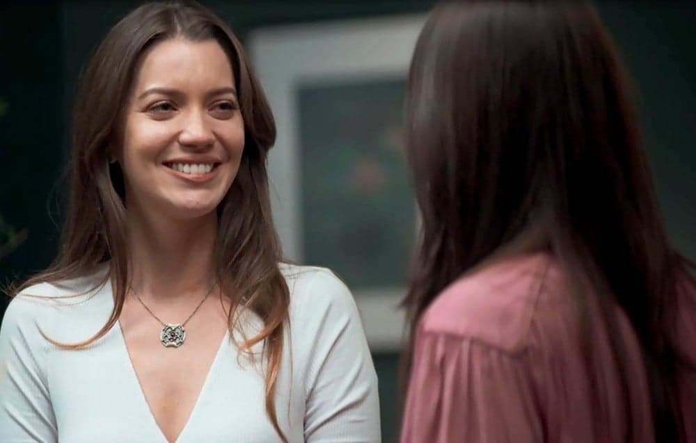 Fabiana e Vivi em cena da novela A Dona do Pedaço (Foto: Reprodução) Fabiana e Vivi em cena da novela A Dona do Pedaço (Foto: Reprodução)