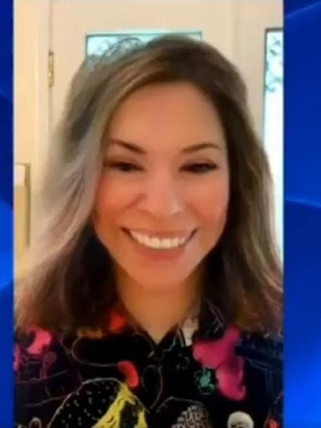 Silvio Santos teve o passado revelado e surgiu em foto vestido de mulher (Foto: Reprodução) Silvio Santos teve o passado revelado e surgiu em foto vestido de mulher (Foto: Reprodução)