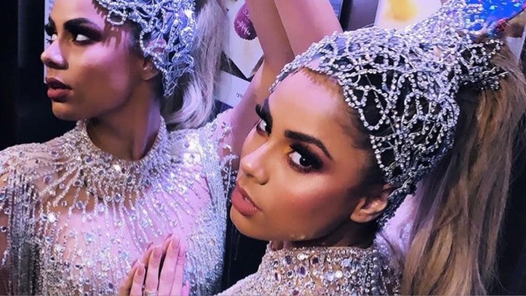 Lexa é pega "roubando" item em camarim, esconde dentro da blusa e vídeo do flagra é divulgado