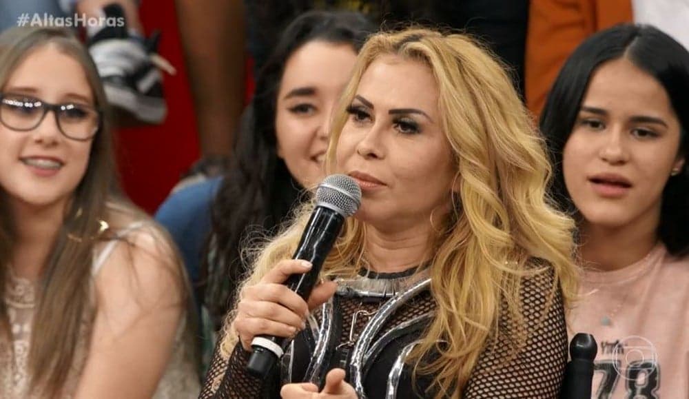 Joelma foi detonado após surgir com cantora gospel (Foto: Globo) Joelma foi detonado após surgir com cantora gospel (Foto: Globo)