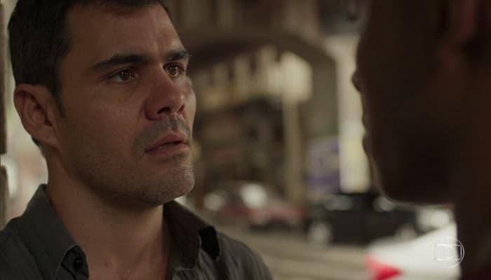 Magno (Juliano Cazarré) será traído pela ex-mulher e acabará preso em Amor de Mãe (Foto: Reprodução/Globo) Magno (Juliano Cazarré) será traído pela ex-mulher e acabará preso em Amor de Mãe (Foto: Reprodução/Globo)