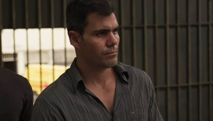 Magno (Juliano Cazarré) será preso em Amor de Mãe após denúncia de Leila (Foto: Reprodução/Globo) Magno (Juliano Cazarré) será preso em Amor de Mãe após denúncia de Leila (Foto: Reprodução/Globo)