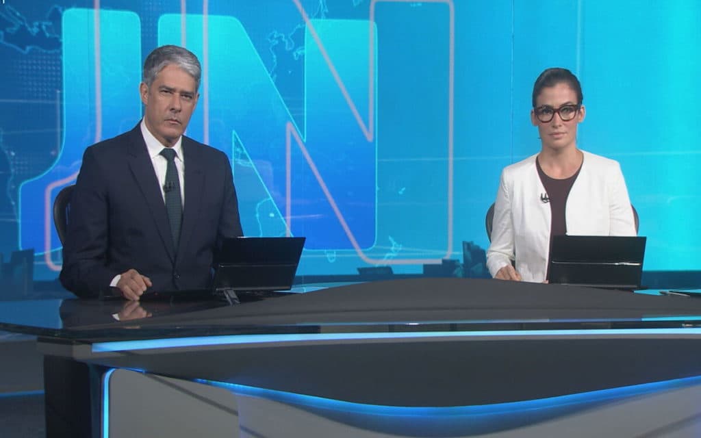 Bonner e Renata Vasconcellos, após serem acusados de fugirem da polícia, recebem sentença final: 'Cadeia'