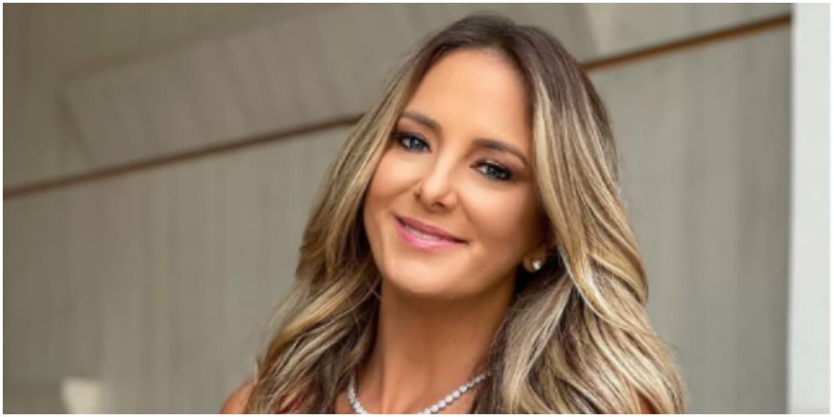 Ticiane Pinheiro usou as redes sociais para expor uma foto em família (Foto: Reprodução) Ticiane Pinheiro usou as redes sociais para expor uma foto em família (Foto: Reprodução)