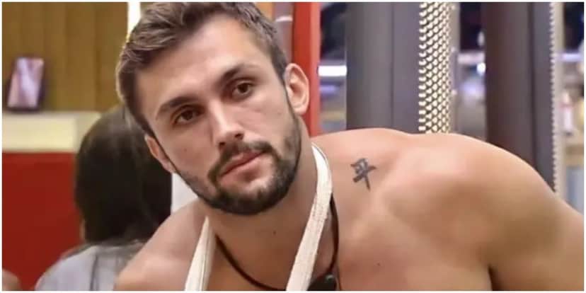 Arthur faz promessa se caso volte do paredão, na qual sua ida anunciada Arthur faz promessa se caso volte do paredão, na qual sua ida anunciada