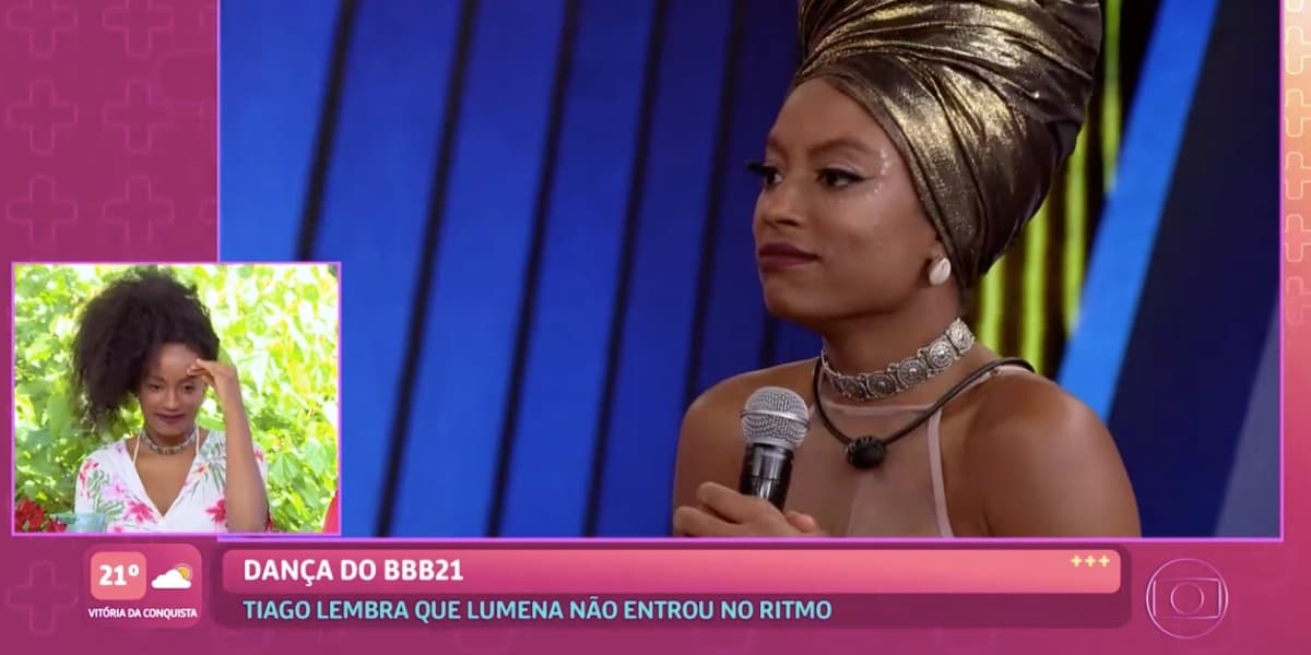 Lumena coloca a mão na cabeça enquanto Tiago dá lição de moral, após saída do "BBB21", da Globo (Reprodução) Lumena coloca a mão na cabeça enquanto Tiago dá lição de moral, após saída do "BBB21", da Globo (Reprodução)