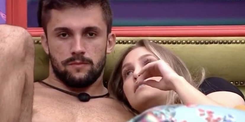 Arthur e Carla Diaz no BBB21 (Foto: Reprodução) Arthur e Carla Diaz no BBB21 (Foto: Reprodução)