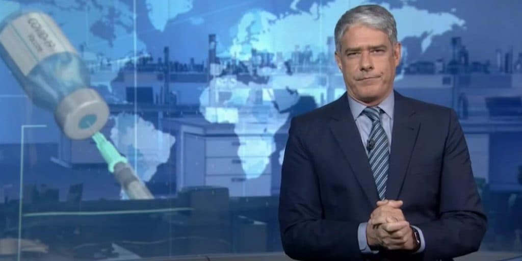 William Bonner detona inutilidade de Bolsonaro na presidência ao vivo no JN: “Está pedindo ajuda para quem?”