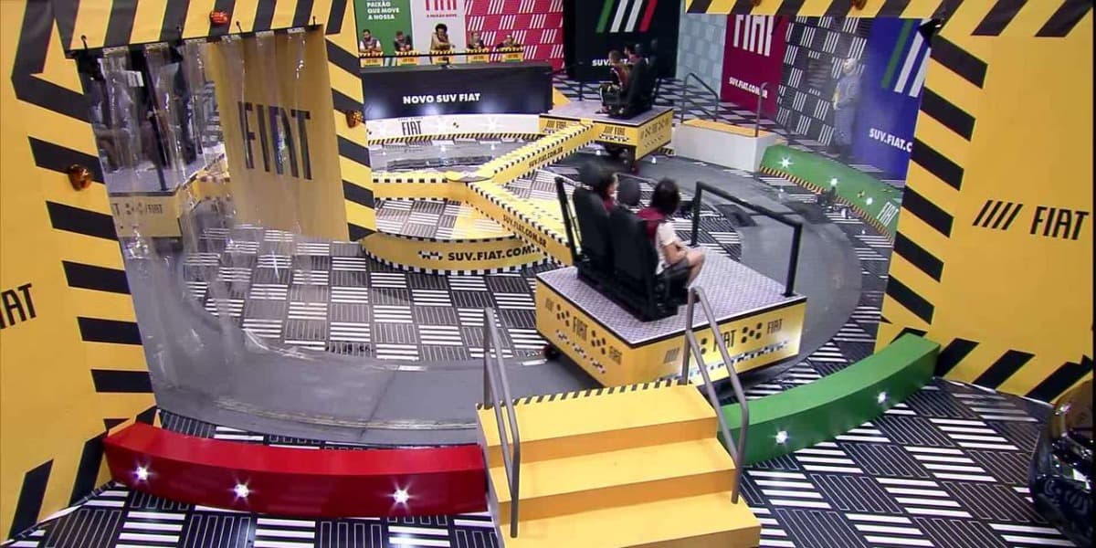 Carla Diaz e Fiuk foram a primeira dupla a abandonar a prova do líder (Foto: Reprodução) Carla Diaz e Fiuk foram a primeira dupla a abandonar a prova do líder (Foto: Reprodução)