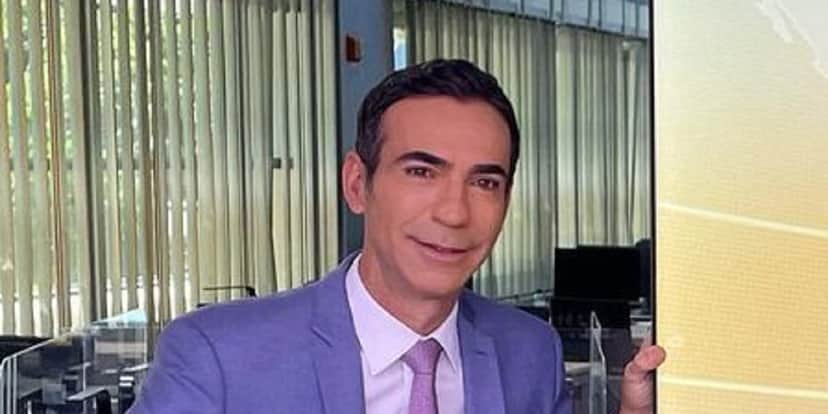 César Tralli abre às pressas, anuncia morte na Globo e escancara terror vivido ao confirmar: "Uma guerra" César Tralli abre às pressas, anuncia morte na Globo e escancara terror vivido ao confirmar: "Uma guerra"