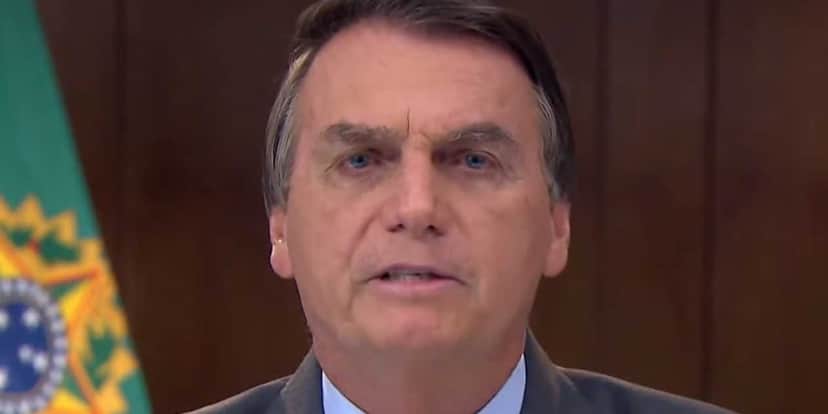 Chico Pinheiro levanta da bancada, abre Bom Dia Brasil às pressas e confirma morte na Globo: "Aconteceu" Chico Pinheiro levanta da bancada, abre Bom Dia Brasil às pressas e confirma morte na Globo: "Aconteceu"