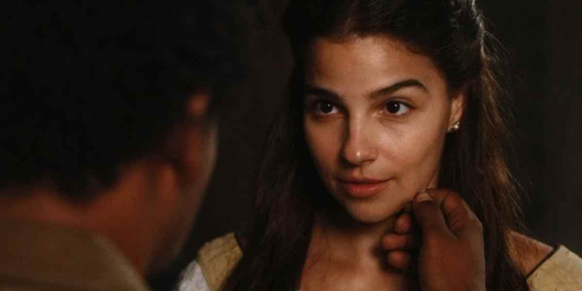 Pilar (Gabriela Medvedovski) vai se entregar para seu amor em Nos Tempos do Imperador (Foto: Reprodução/Globo) Pilar (Gabriela Medvedovski) vai se entregar para seu amor em Nos Tempos do Imperador (Foto: Reprodução/Globo)