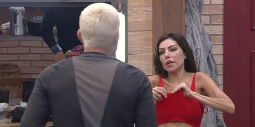 Liziane se desentendeu com MC Gui (Foto: Reprodução) Liziane se desentendeu com MC Gui (Foto: Reprodução)