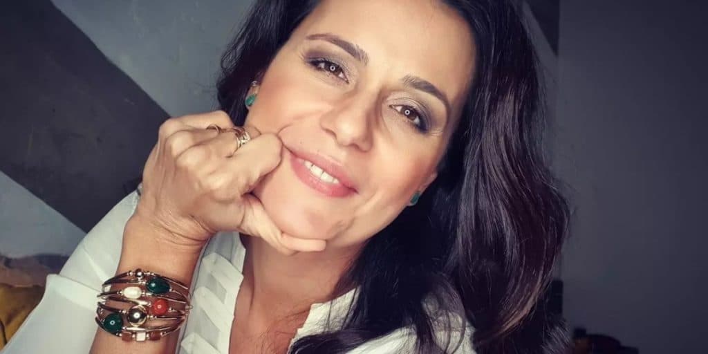Após fechar com a Band, Adriana Araújo faz Record engolir demissão e volta para o canal com guerra nos tribunais