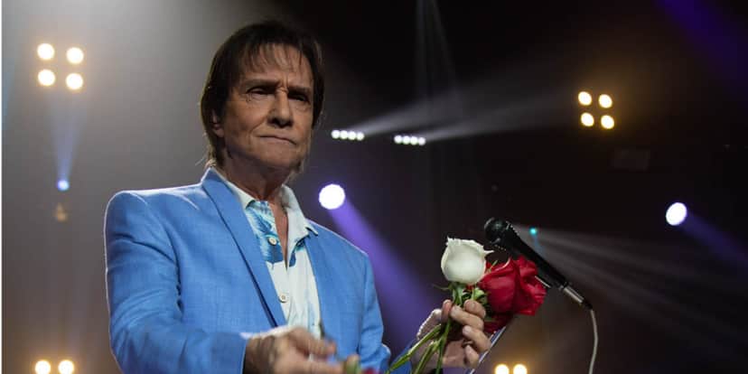 Roberto Carlos irritado com público em show (Foto AgNews) Roberto Carlos irritado com público em show (Foto AgNews)