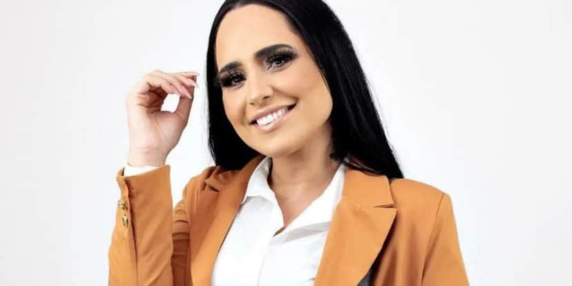 Cantora Perlla tem dívida milionária por rescisão contratual - Foto: Reprodução Instagram Cantora Perlla tem dívida milionária por rescisão contratual - Foto: Reprodução Instagram