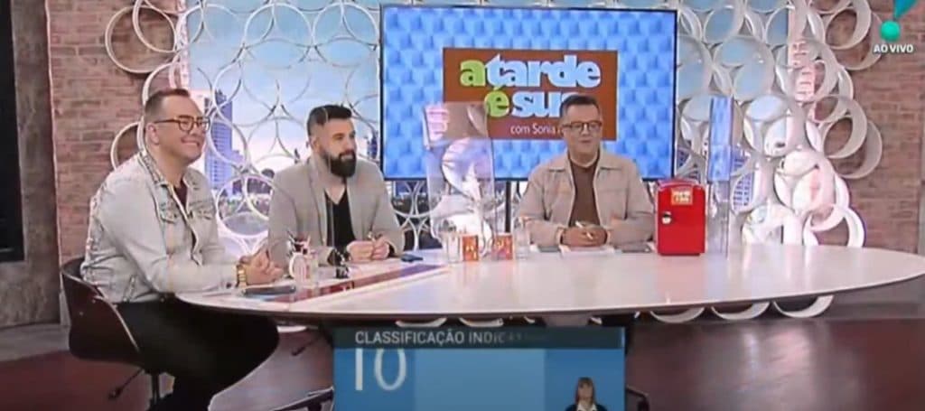 Felipeh Campos, Bruno Talámo e Vladmir Alves no estúdio do A Tarde É Sua Felipeh Campos, Bruno Talámo e Vladmir Alves no estúdio do A Tarde É Sua
