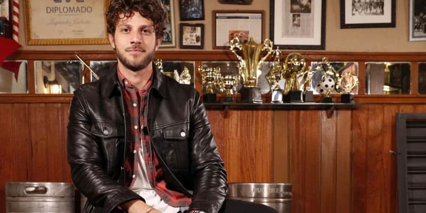 Chay Suede também comentou o que sente a respeito dos espaços das novelas x canais de streaming (Foto Reprodução/Internet) Chay Suede também comentou o que sente a respeito dos espaços das novelas x canais de streaming (Foto Reprodução/Internet)