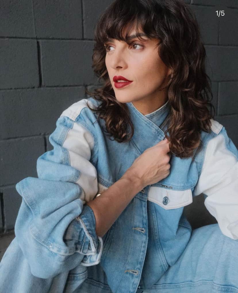 Monica Benini, esposa de Júnior Lima, irmão da Sandy, impressiona por beleza (Reprodução) Monica Benini, esposa de Júnior Lima, irmão da Sandy, impressiona por beleza (Reprodução)