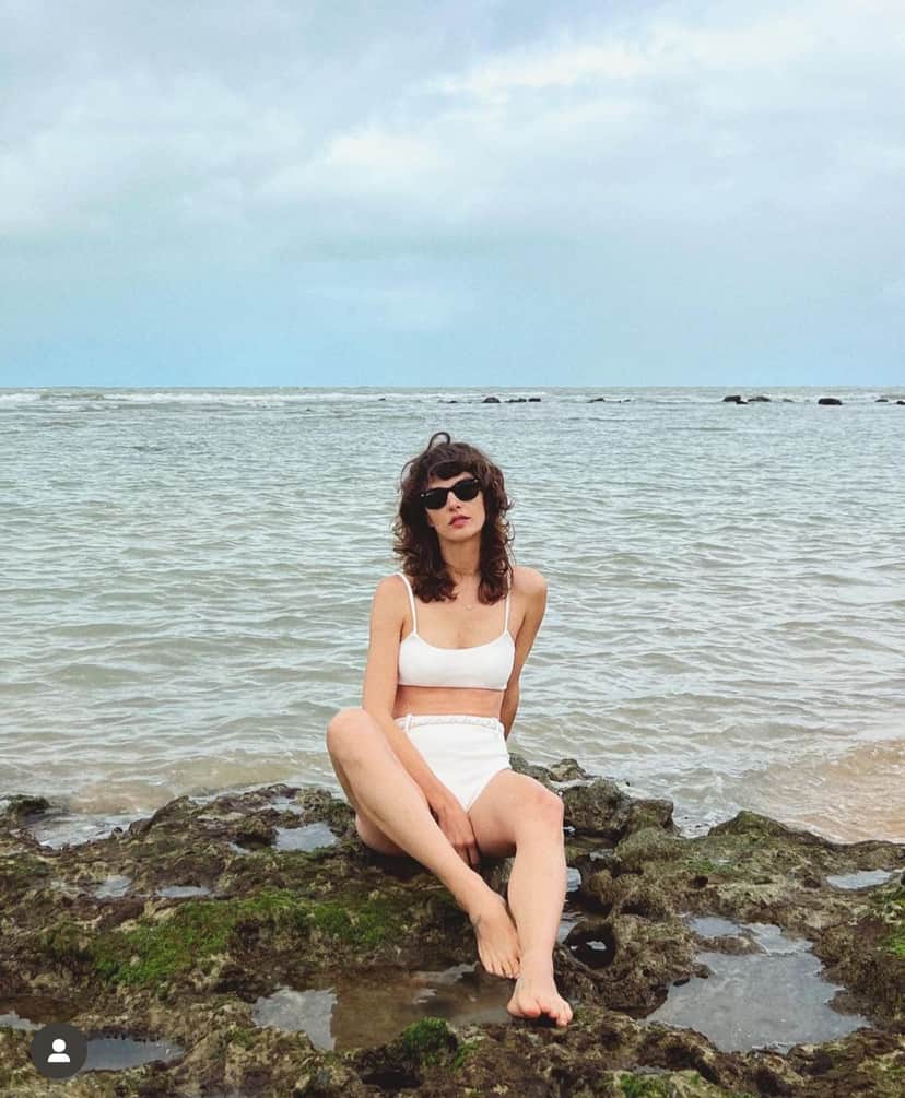 Monica Benini, esposa de Júnior Lima, irmão da Sandy, impressiona por beleza (Reprodução) Monica Benini, esposa de Júnior Lima, irmão da Sandy, impressiona por beleza (Reprodução)