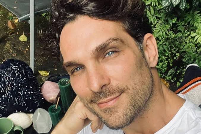 Gay, bi, demi e semigay As revelações da vida sexual de Gio, Eduardo Costa e até comentarista da Globo - Foto Reprodução Gay, bi, demi e semigay As revelações da vida sexual de Gio, Eduardo Costa e até comentarista da Globo - Foto Reprodução