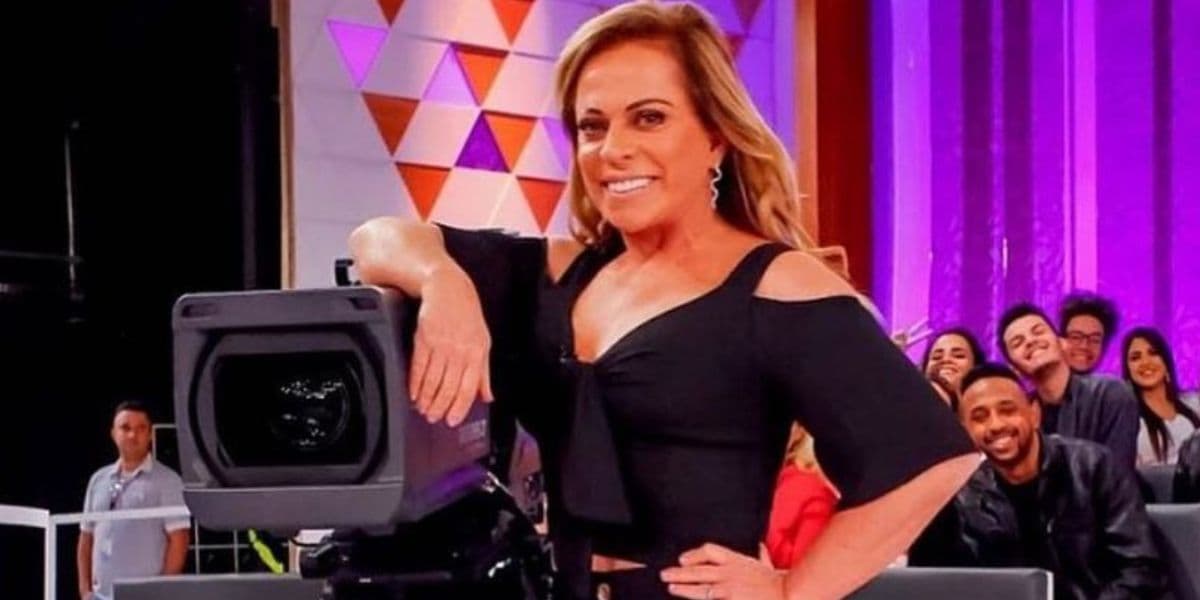 Reformulação proposta por Christina Rocha não agrada no SBT e Casos de Família sai do ar (Foto: Reprodução / Instagram) Reformulação proposta por Christina Rocha não agrada no SBT e Casos de Família sai do ar (Foto: Reprodução / Instagram)