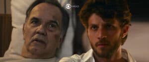 Travessia - Após cavar a cova de Guerra, segredo macabro de Ari é descoberto: "Canalha" (Foto: Reprodução / Globo / Montagem TV Foco) Travessia - Após cavar a cova de Guerra, segredo macabro de Ari é descoberto: "Canalha" (Foto: Reprodução / Globo / Montagem TV Foco)