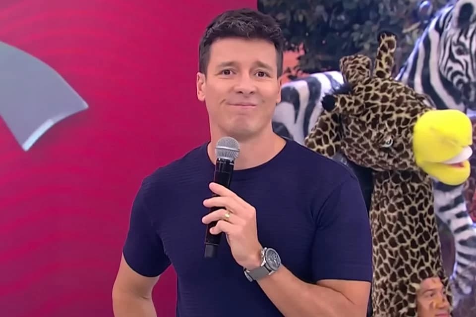 Rodrigo Faro - Foto Reprodução RecordTV Rodrigo Faro - Foto Reprodução RecordTV