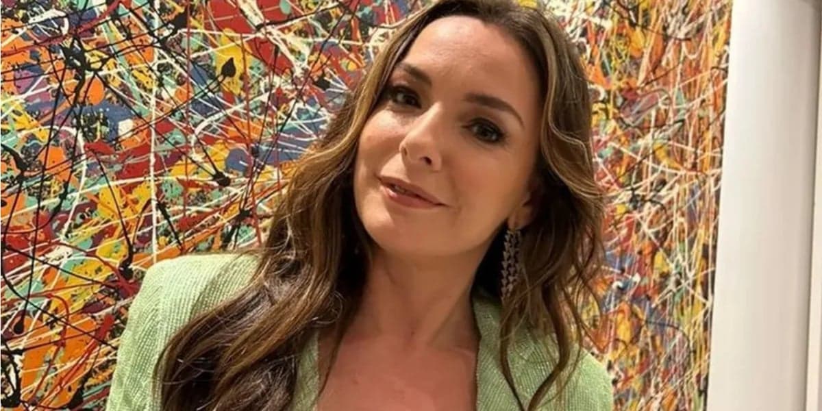 Regiane Alves abre baú de Mulheres Apaixonadas e mostra atores que já morreram - Foto: Reprodução/Internet Regiane Alves abre baú de Mulheres Apaixonadas e mostra atores que já morreram - Foto: Reprodução/Internet