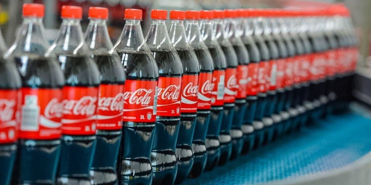 Coca-cola abriu os cofres para comprar refrigerante amado - Foto Reprodução Internet Coca-cola abriu os cofres para comprar refrigerante amado - Foto Reprodução Internet
