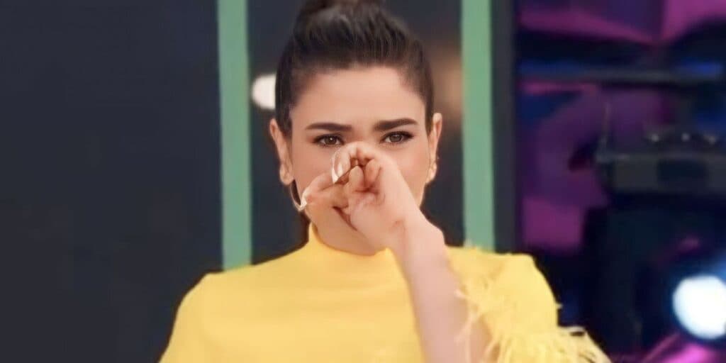 Patrícia Abravanel não se contém no SBT, vai aos prantos e fala sobre Silvio Santos: "Eu não sei o que é"