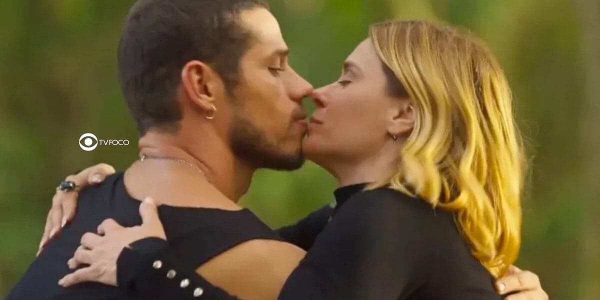 Lui (José Loreto) e Lumiar (Carolina Dieckmann) em Vai na Fé (Foto: Reprodução / Globo) Lui (José Loreto) e Lumiar (Carolina Dieckmann) em Vai na Fé (Foto: Reprodução / Globo)