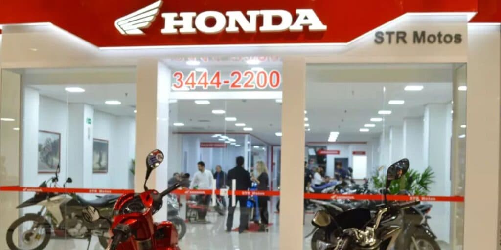 Confirmado pela HONDA: O triste fim de duas motos AMADAS em 2023, arrancadas de lojas e extintas