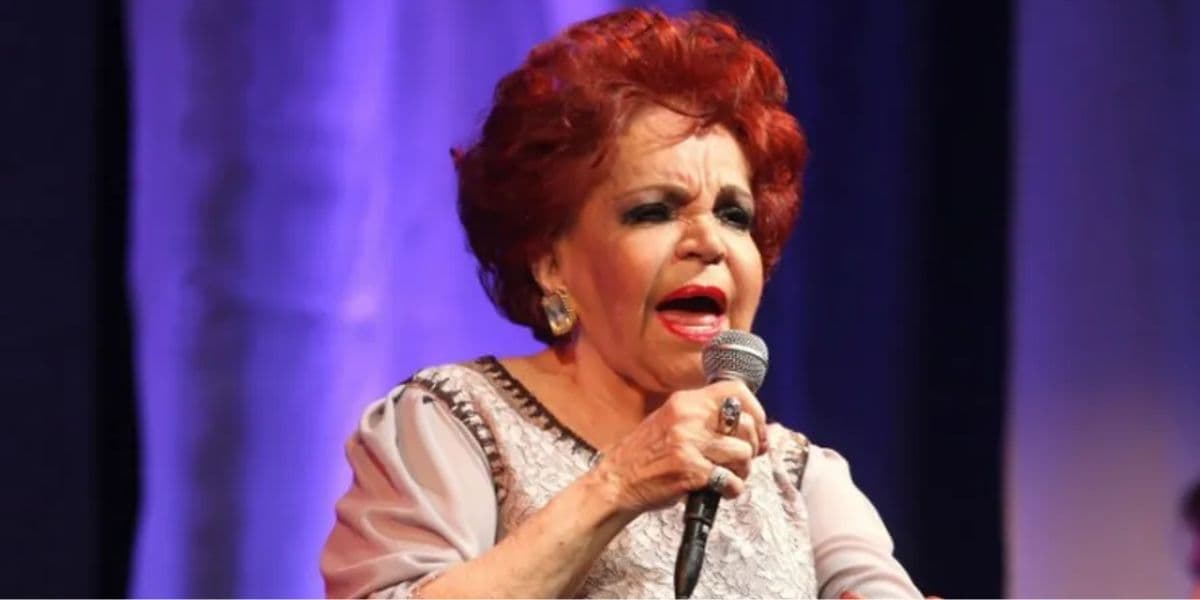 A cantora faleceu aos 91 anos de idade após ficar 1 mês internada (Reprodução: Internet) A cantora faleceu aos 91 anos de idade após ficar 1 mês internada (Reprodução: Internet)
