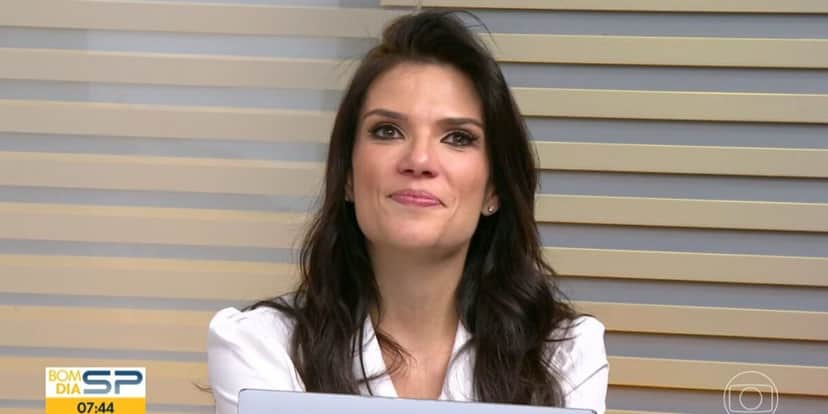 Sabina Simonato ficou muito emocionada com as homenagens de dia das mães (Reprodução: Globo) Sabina Simonato ficou muito emocionada com as homenagens de dia das mães (Reprodução: Globo)