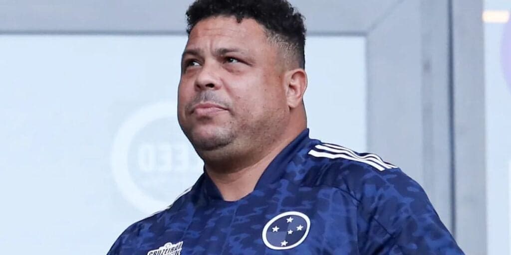Ronaldo recebe PÉSSIMA notícia nesta SEGUNDA (04): Reforço de PESO é PROIBIDO de chegar no Cruzeiro