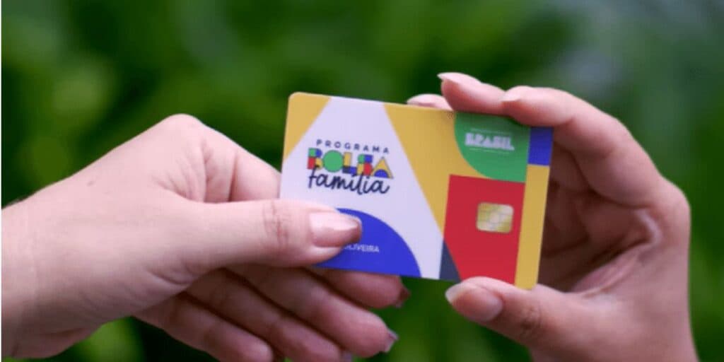 VITÓRIA: Acaba de chegar MELHOR notícia do Bolsa Família para SEGUNDA (30) e beneficiários podem VIBRAR